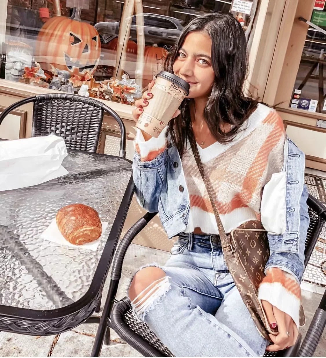 V-neck Short Sweater Retro Check Girl Sweater