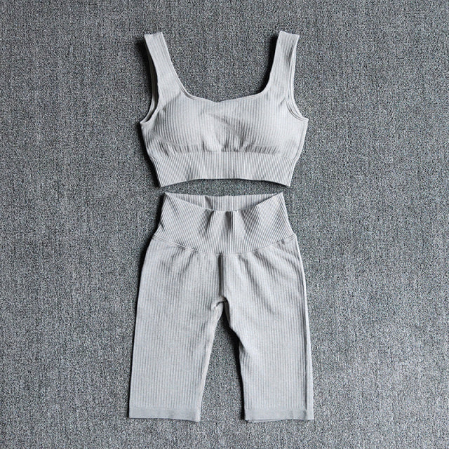 Seamless Women Yoga Set Sports Bra Shorts