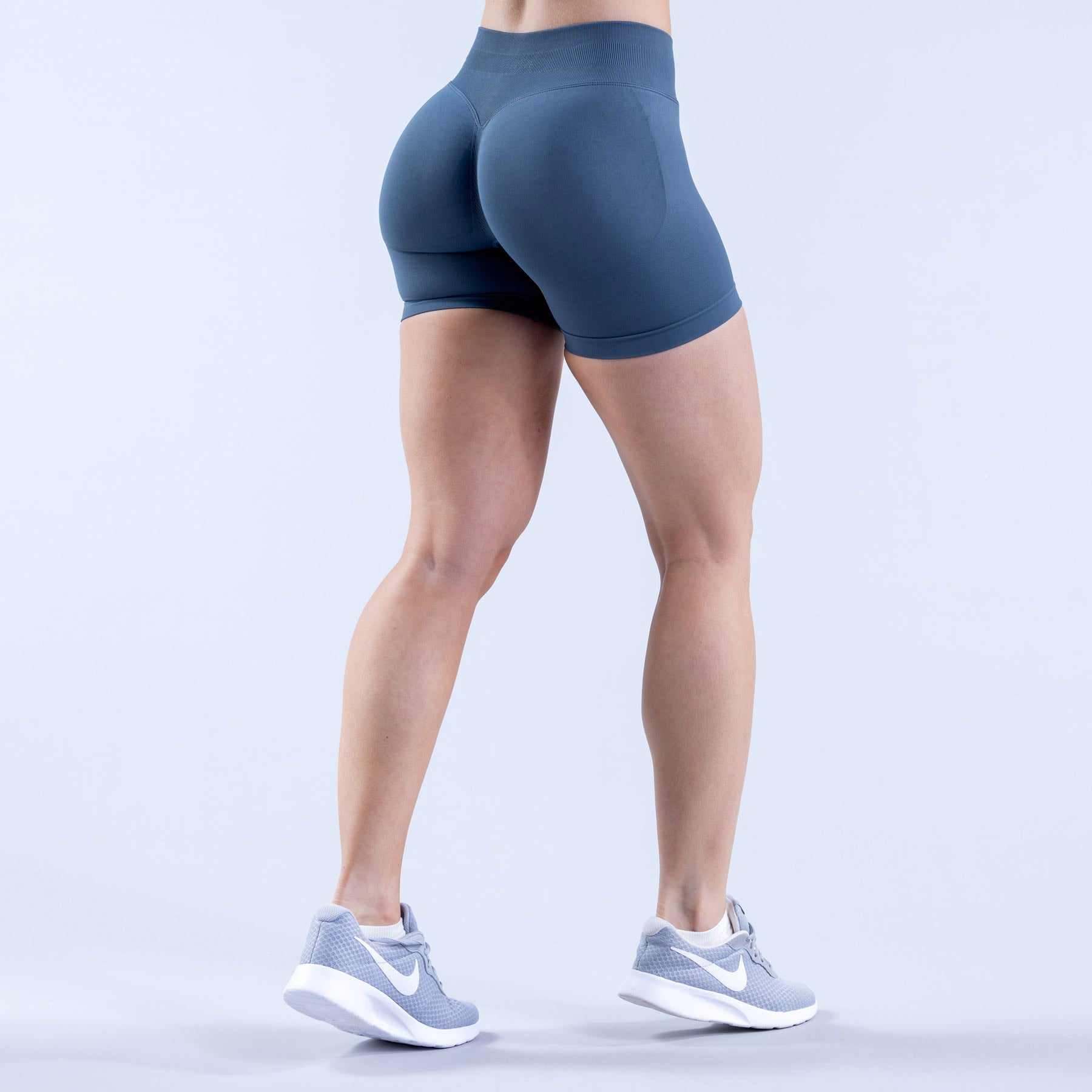 High Elastic Matte Nylon Seamless Low Waist Shorts Fitness Yoga Shorts